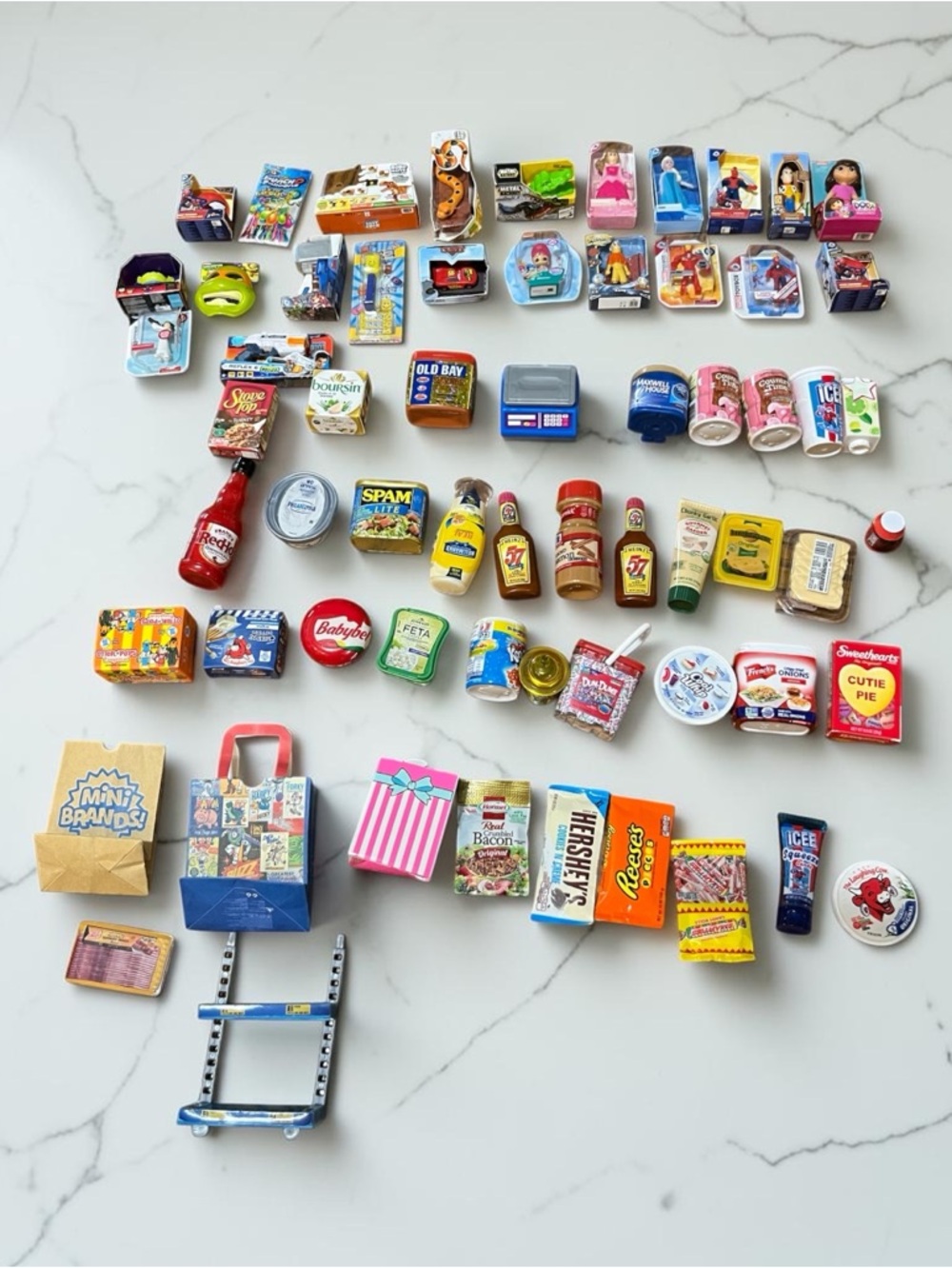 Mini brands toys/food